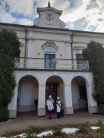 received_1536629304047353